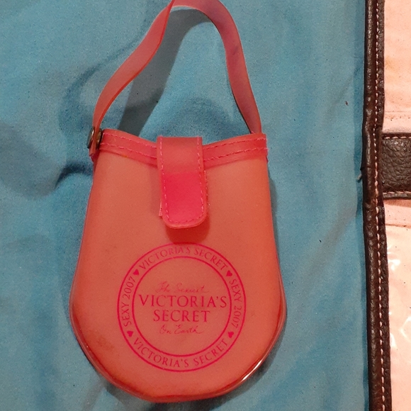 Victoria's Secret Large & Small Makeup Bag & Pouch - Picture 12 of 15